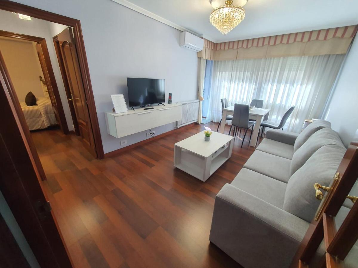 Apartamento Turístico Menéndez Pelayo -Vigo Esterno foto