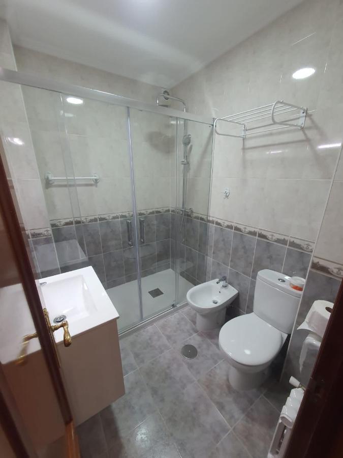 Apartamento Turístico Menéndez Pelayo -Vigo Esterno foto